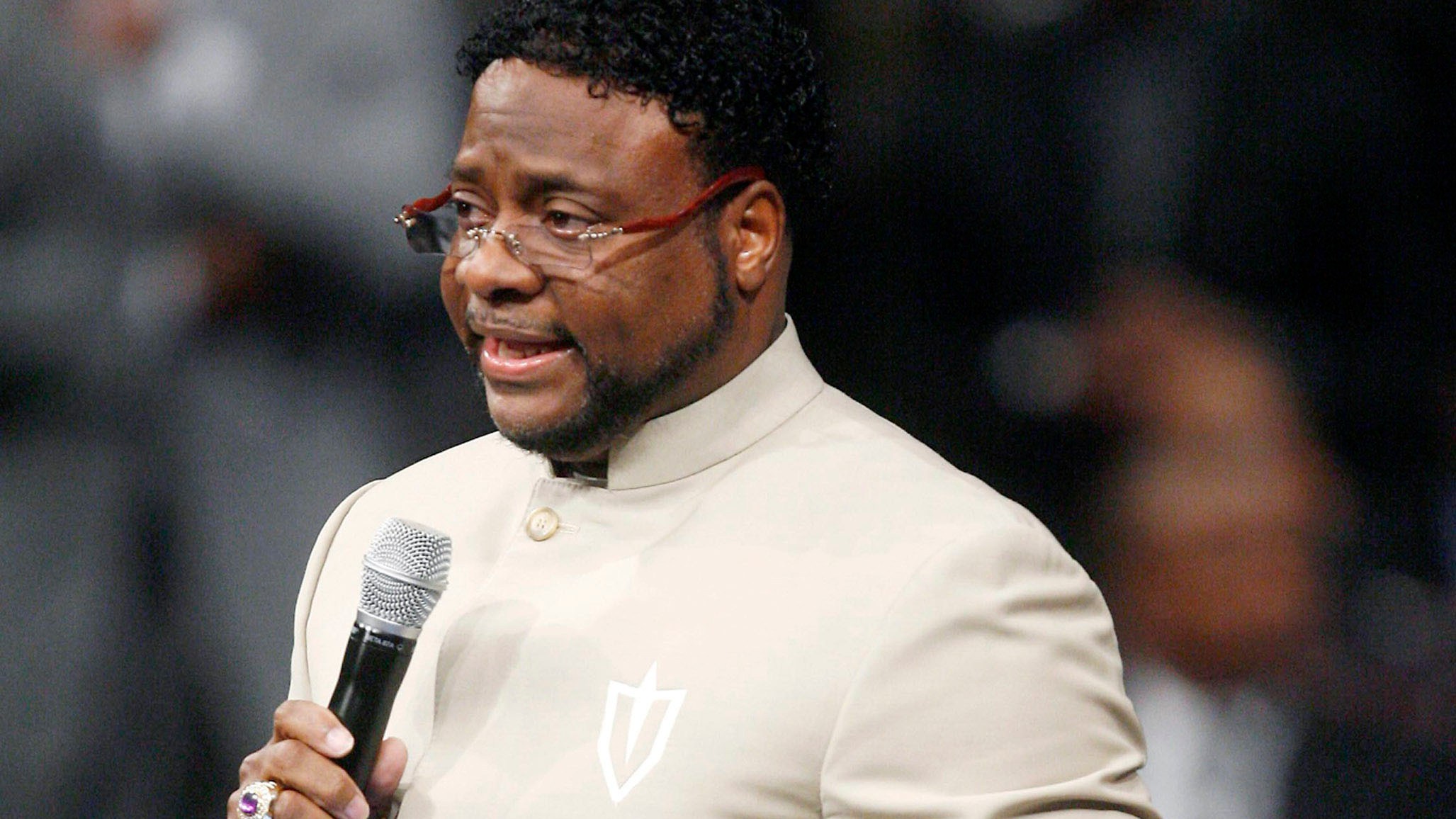Bishop Eddie Long, megasuccessful but embattled pastor, dead at 63 ...