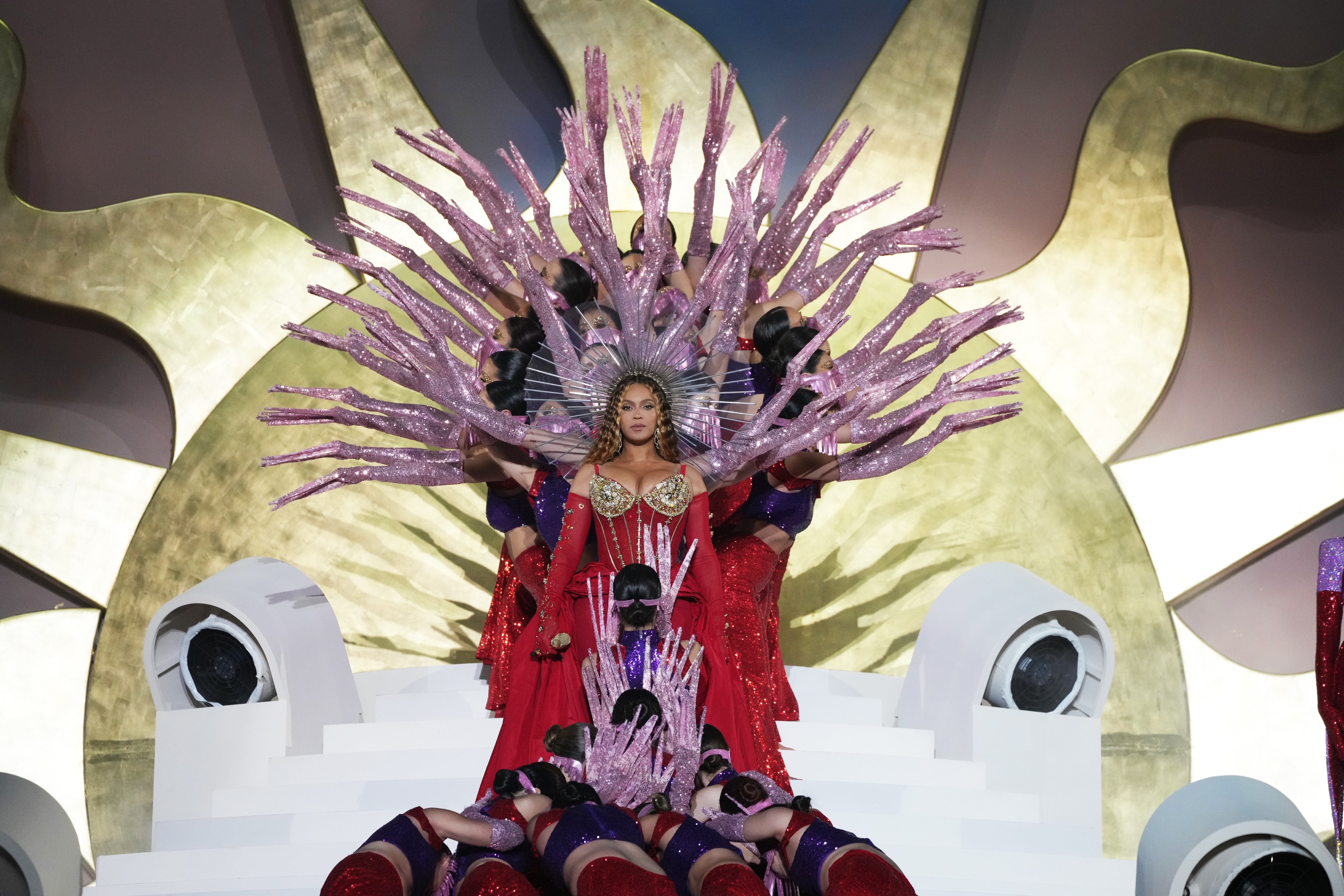 Beyoncé is a fashion icon. So why can’t she sell leggings? - Andscape