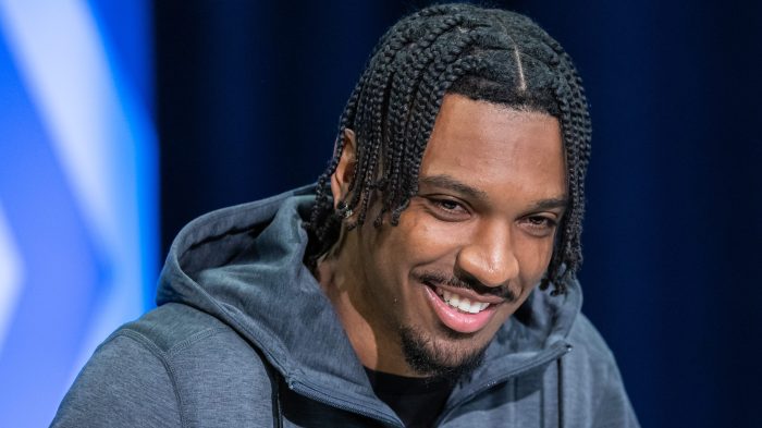 ジェイデン・ダニエルズのNFLへの道程は、以前の黒人クォーターバックに影響を受けた — Andscape