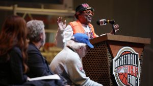 Spike Lee takes his place as a superfan in the Basketball Hall of Fame