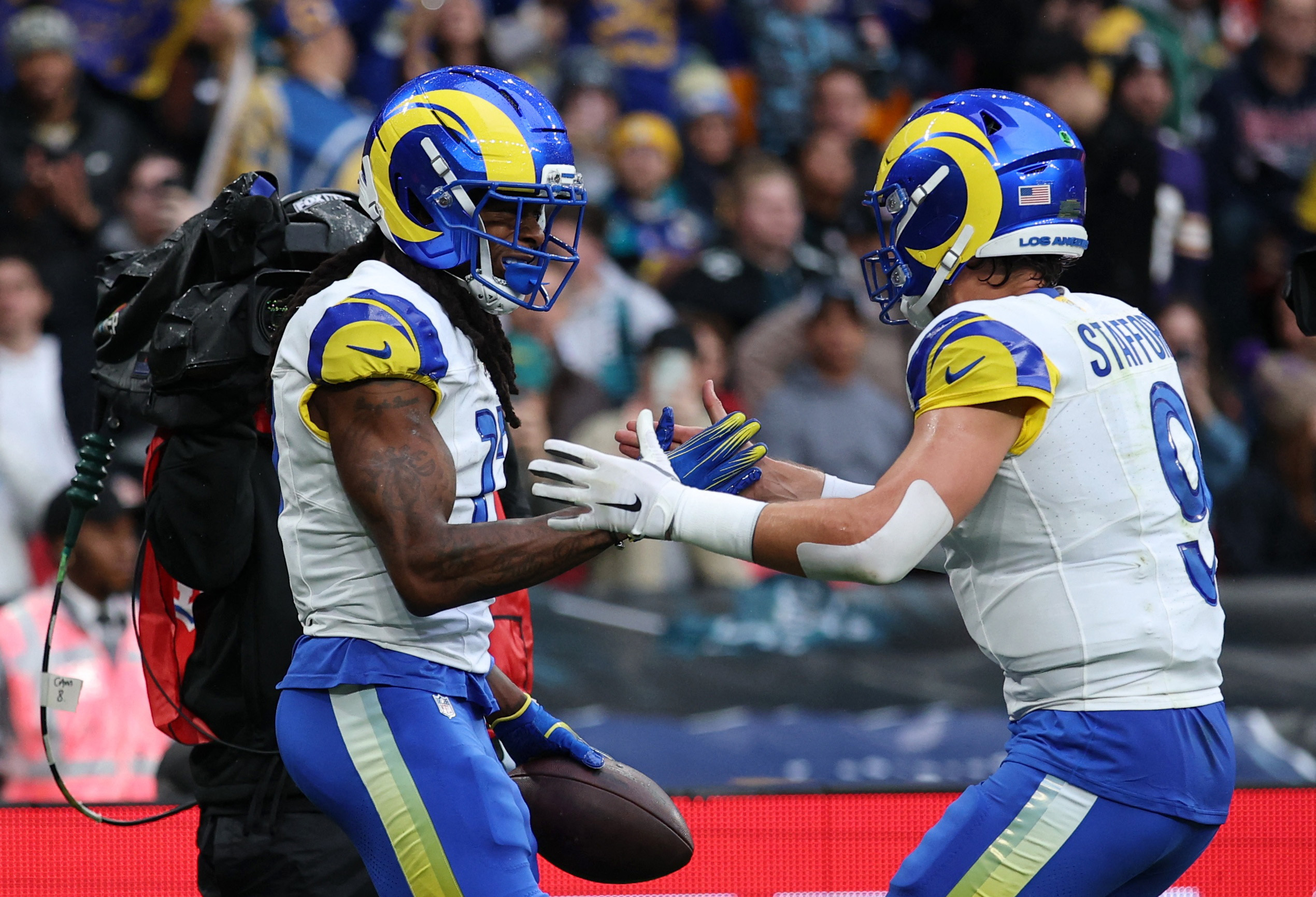 La Rams Wr Los Angeles Rams wide receiver Davante Adams has it all except the ...