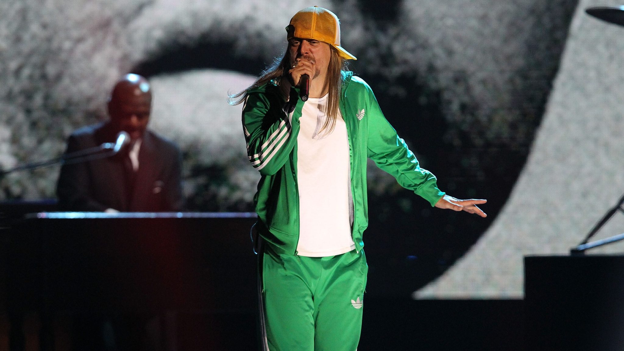 Kid Rock performs on stage during the 27th Annual Rock And Roll Hall Of Fame Induction Ceremony at Public Hall on April 14, 2012 in Cleveland, Ohio.