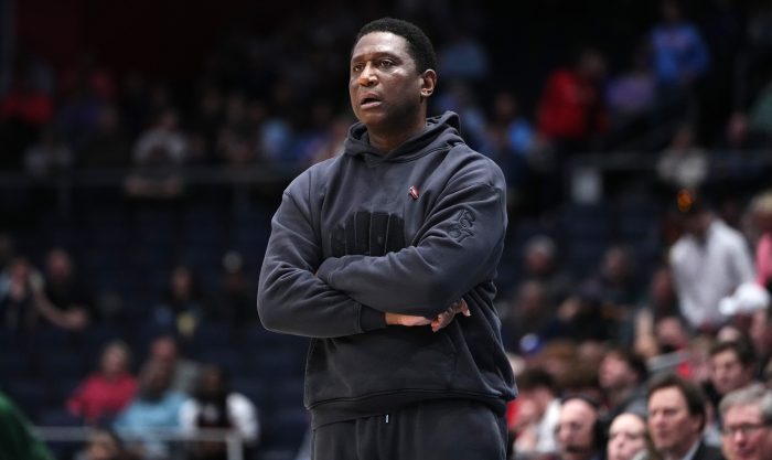]Head coach Kenny Blakeney of the Howard Bison
