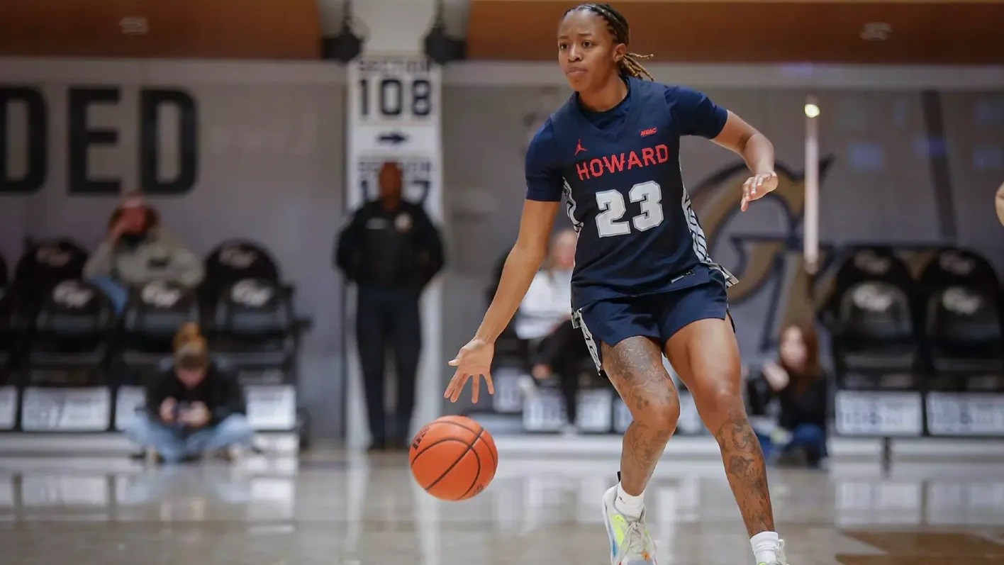 Howard guard Zoe Stewart looks to score during a 2025 game against Monmouth.