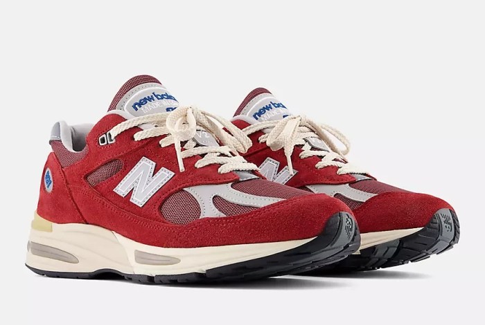 New Balance 991V2 Vintage Sports sneakers